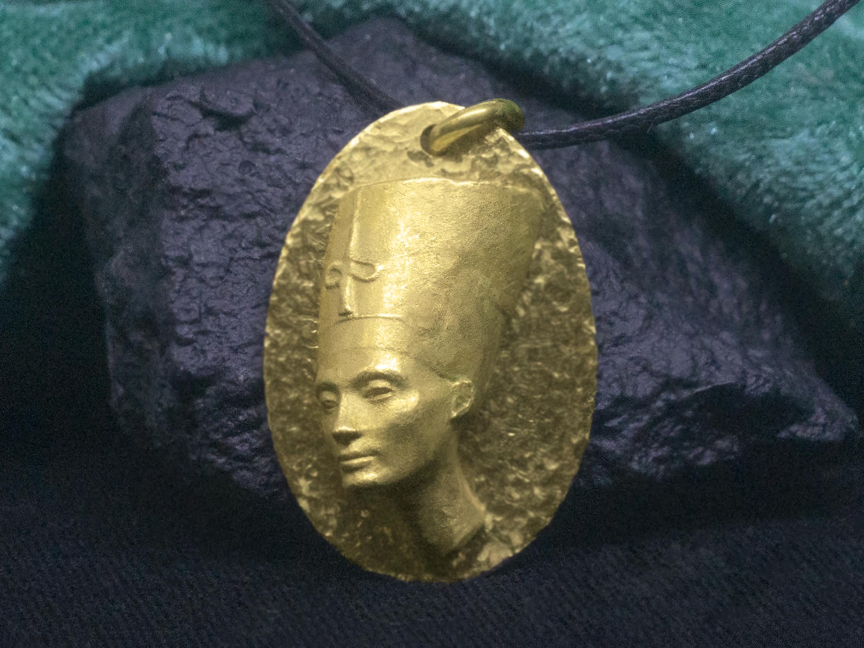 Nefertiti silver necklace - Etsy 日本