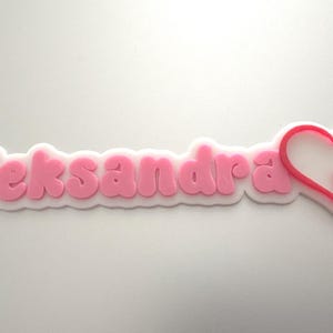 Cadeau Saint-Valentin | Porte-clés personnalisé imprimé en 3D avec icône coeur | Porte-clés pour sac d'école pour enfants | Porte-clés avec nom personnalisé | Saint-Valentin