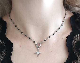 Gargantilla de estrella Whimsigoth: Collar gótico de acero inoxidable con anilla en forma de O. Joyería gótica del Reino Unido.
