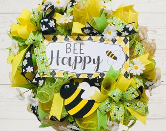 Summer Bumble Bee Wreath, Bee Themed Decor, Everyday door decor, Bee Lover Gift, Summer Green & Yellow Bee Wreath