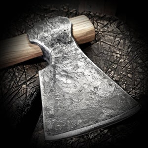 Data Ax - hand forged reproduction. Viking axe, splitting axe, type E