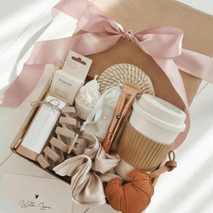 Geschenk Box ~ Honig Set ~ Raumduft Seife ~ Muttertag Weihnachtsgeschenk ~ Geburtstagsgeschenk  Kerzenset Schlüsselanhänger  Personalisiert