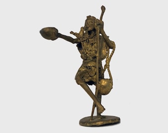 Mossi African figure sculpture art