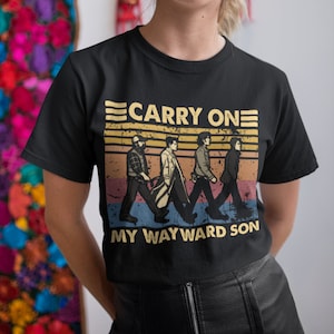 Carry On My Wayward Son ヴィンテージ レトロ T シャツ、パーカー、スウェットシャツ