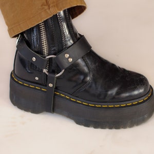 Leather Bootstrap