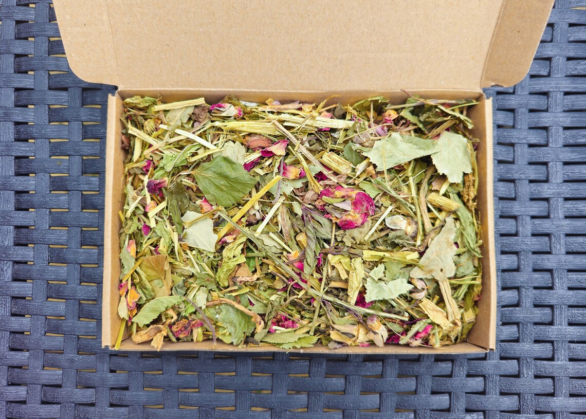 Forage Subscription Box Mini Herb Forage Box | Small Pet Treat | Healthy Treat - Etsy