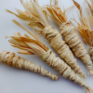 Raffia Carrot Chew Toys for Rabbits | Small Pet Toys