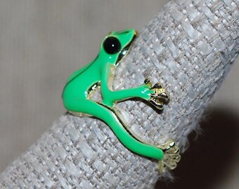 Frog Enamel and Gold Tone Ring (Size 7 1/2 - 8 1/2)