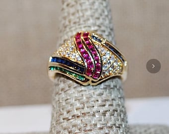 Precioso anillo llamativo multicolor de estilo vintage clásico (Talla 7 1/2 -8)