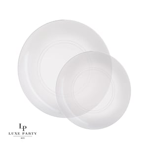 Clear • Silver Round Plastic Plates | 10 Pack Christmas