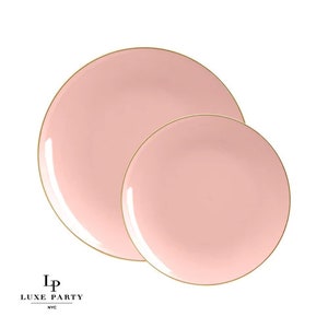 Coral • Gold Round Plastic Plates | 10 Pack Christmas