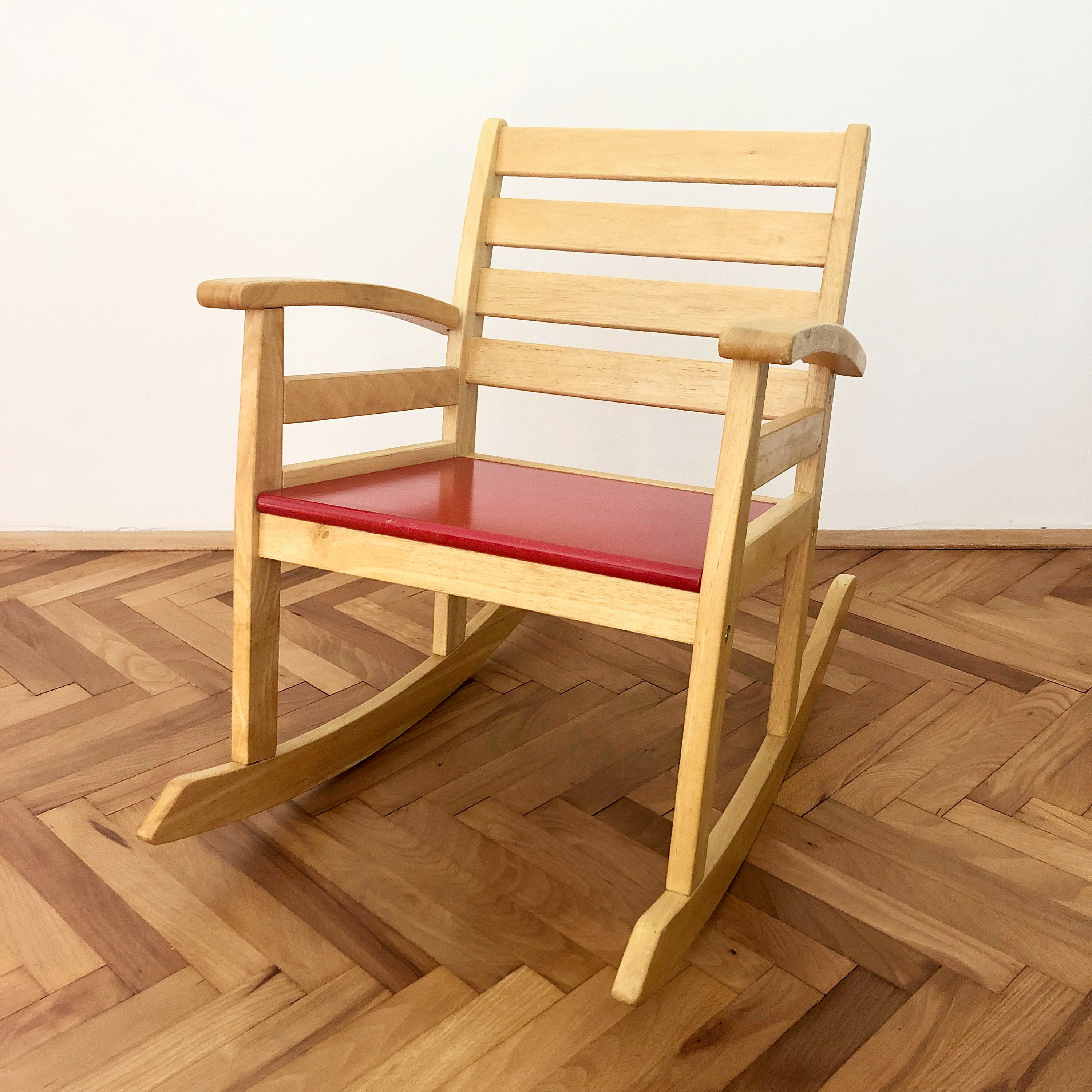 Doe herleven Verrassend genoeg Ongelijkheid Vintage Kinder Schommelstoel / IKEA / Rode Stoel / - Etsy Nederland Doe herleven Verrassend genoeg Ongelijkheid Vintage Kinder Schommelstoel / IKEA / Rode Stoel / - Etsy Nederland