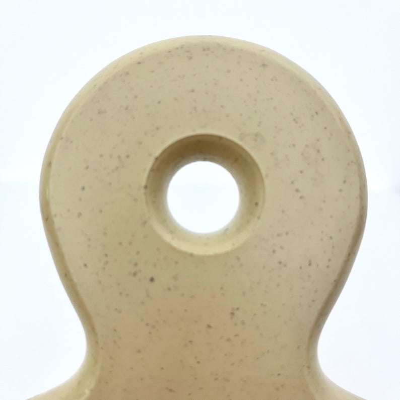 Vintage Plastic Wall Hanging Stand / Vintage Wall Pocket / Kitchen