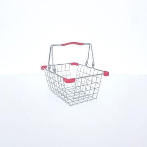 Vintage Metal Wire Basket / Small Storage Box