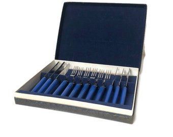 Vintage Dessert Cutlery / Kordun, Yugoslavia / Set in a Box 6 Forks and 6 Knives / Made in Yugoslavia / 1970s