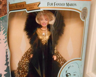 Marilyn Monroe Collector's Series Fur Fantasy Marilyn Doll Limited Edition Individually Numbered Certificate of Authenticity 1993 New