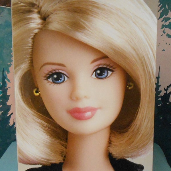 Barbie Avon Representative Special Edition Doll Mattel Vintage 1998 90s New