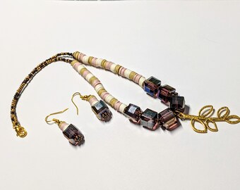Heishi Perlen Halskette, Heishi Perlenkette mit Ohrringen, Urlaub Geschenkideen, minimalistischen Schmuck, Boho Halskette, Geschenk für Frauen