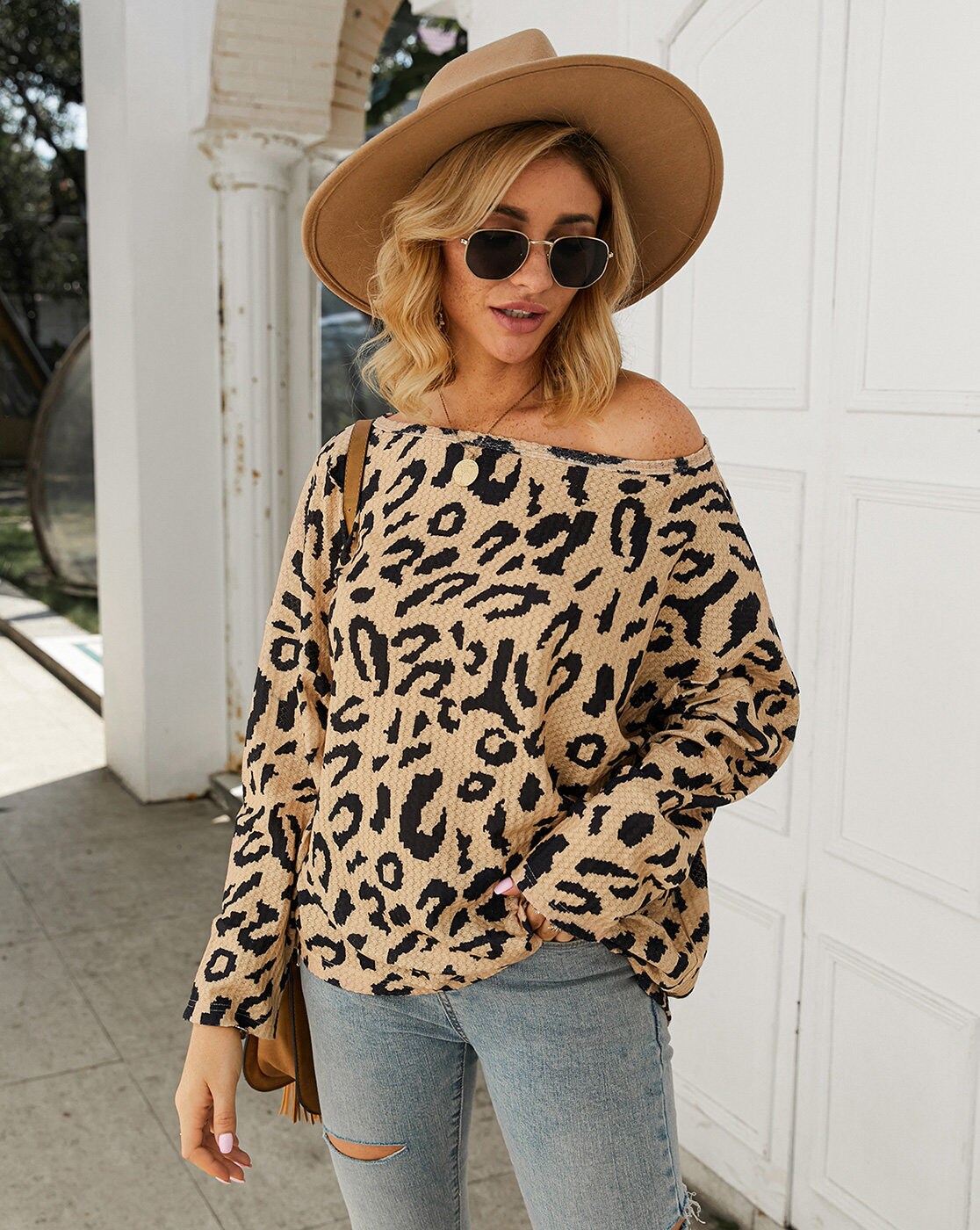 Scoop Neck off Shoulder Leopard Printed 
