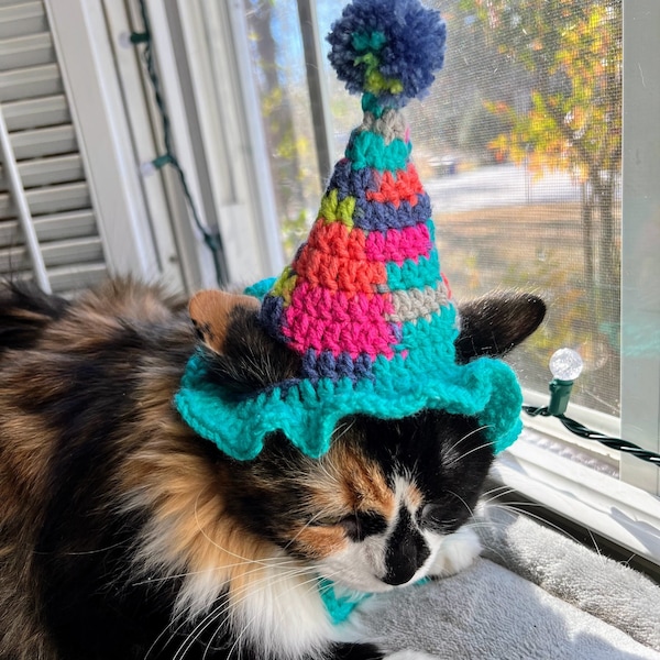 Crocheted Party Time Cat Hat Birthday Cat Hat Cat Clothings Pet Clothings Hat for Cats Cat accessories Pet Accessories Pet Hat Pet Supplies