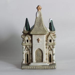 Vintage Christmas Village Church,Holiday Church figurine,Retro Christmas Collectible,Nostalgic Christmas Mantel Fireplace Display Piece