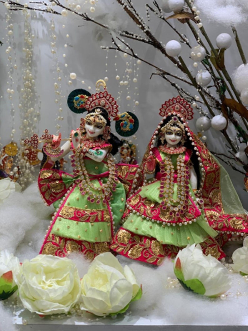 Radha Krishna dress and jewellery will be change for 6 inch Etsy