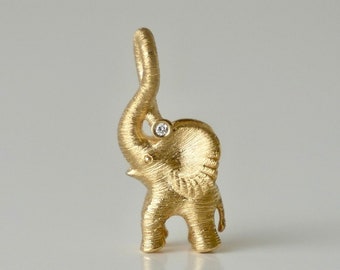 18K Yellow Gold Diamond Elephant Pendant Charm