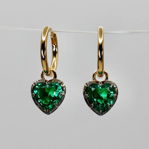 Single 0.7 Ct Heart Shaped Emerald Georgian Victorian Blackened 18K Gold Earring