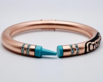 Customizable Crayon Bracelet in 18K Gold Filled with Turquoise and Turquoise Moissanites