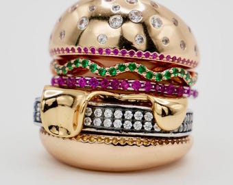 Anillo de hamburguesa apilado relleno de oro rosa, amarillo y blanco de 18 quilates, hipoalergénico, resistente al agua y al deslustre.