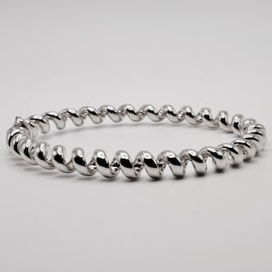 Brazalete Fusilli Rotini Espiral de Oro