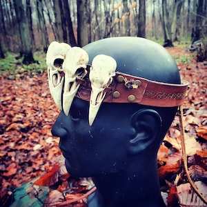 Shamanic type raven skull crown in leather and skull printed in 3d and hand painted, handmade image 6