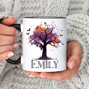 Taza de Halloween Taza de café de Halloween PERSONALIZADA Taza de nombre de Halloween Taza espeluznante Regalo de amante de Halloween Regalo de Halloween