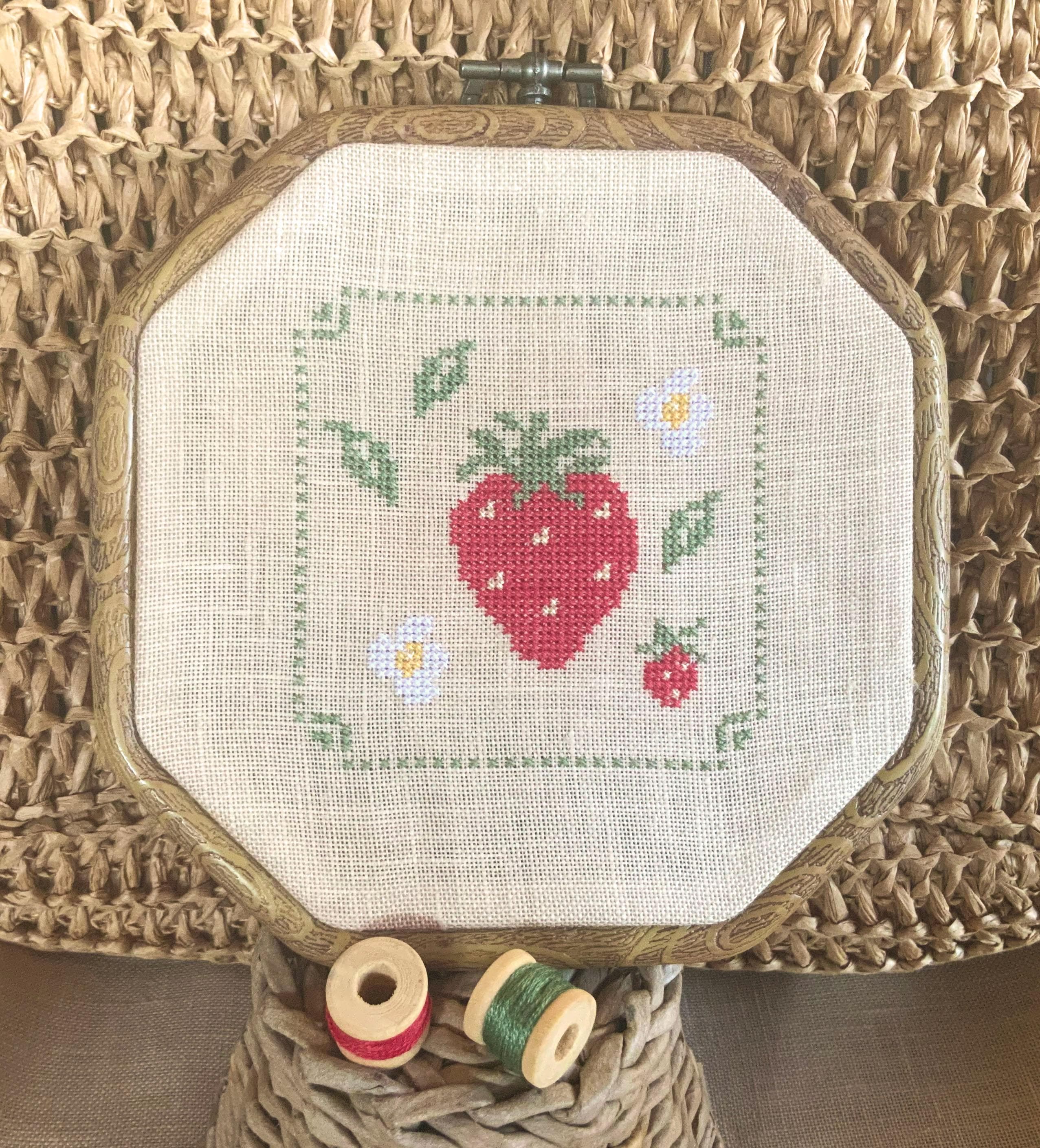 PDF Sweet Strawberries by Needle Treasures Nook Design Download
