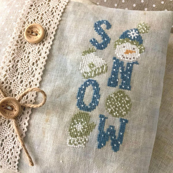 PDF Schneeträume Kreuzstich Stickmuster von Needle Treasures Nook Urlaub Schneemann Stickmuster mit Schneeflocken Handschuhe Mützen DIY Winter Dekor