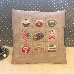 PDF süsser Weihnachts-Sampler von Needle Treasures Nook Weihnachten Yule Log Kreuzstich, Festliches Feiertags-Desserts Design, DIY-Weihnachtsmuster