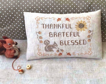 Thankful Grateful Blessed Cross Stitch: Fall Design - Primitive Autumn Pattern, Squirrel Chart