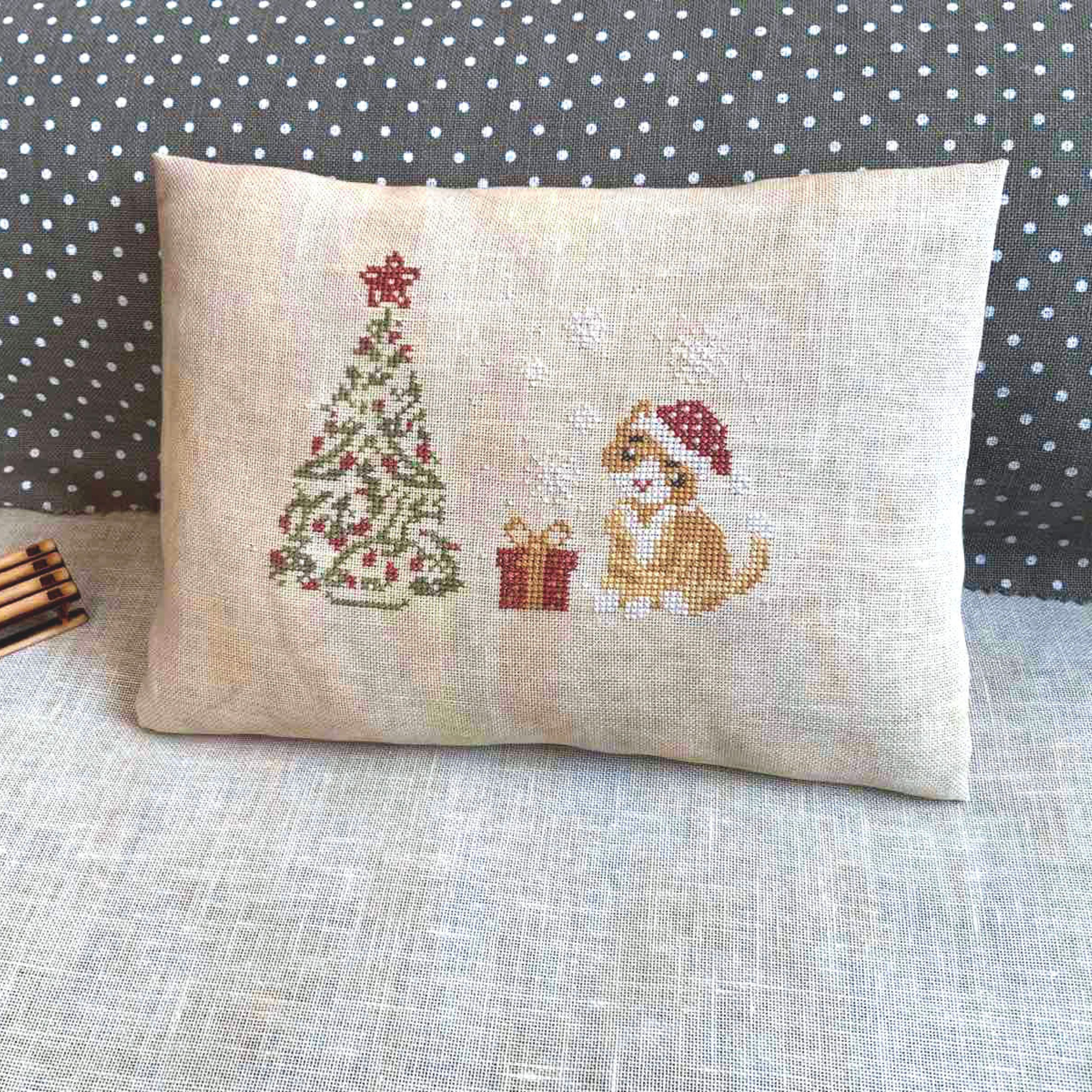 PDF クリスマスキティ by Needle Treasures Nook クロスステッチツリー 