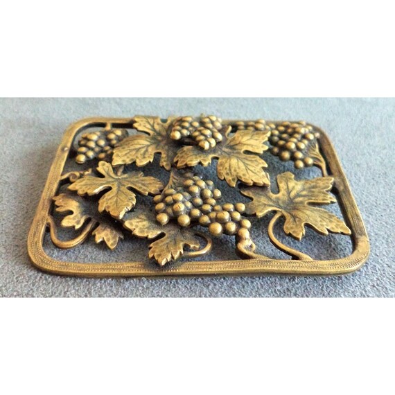 Vtg Grapevine Rectangular SASH BROOCH Detailed Un… - image 4
