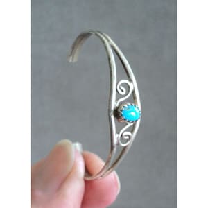 Vintage Women's / Child's TURQUOISE + Sterling Silver CUFF BRACELET Dainty 4.5" Small - Fred Harvey Era