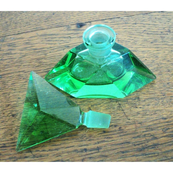 Art Deco Green Angular Crystal Glass DRESSER SET … - image 7