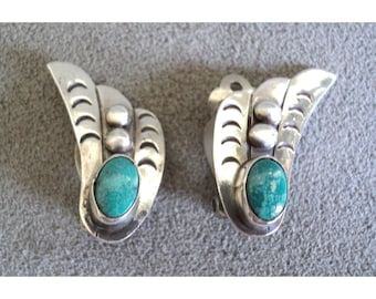 Vintage STERLING Silver TURQUOISE Clip-On EARRINGS Mexico 1&quot; Curved Balls Incised