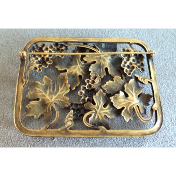 Vtg Grapevine Rectangular SASH BROOCH Detailed Un… - image 6