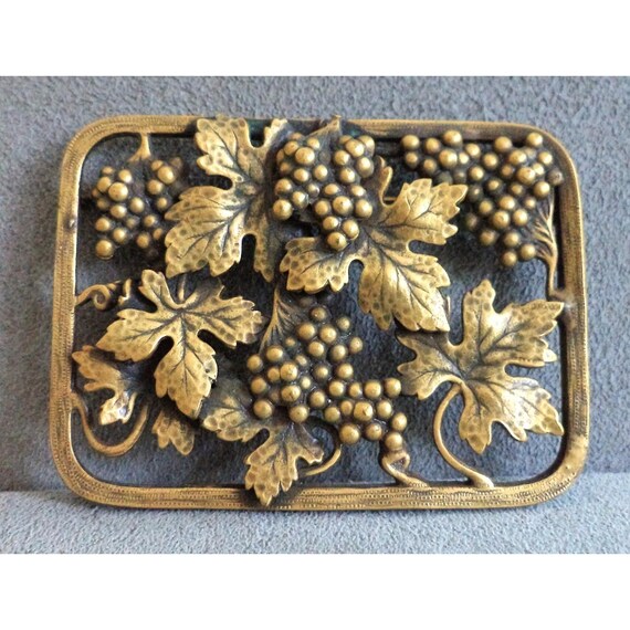 Vtg Grapevine Rectangular SASH BROOCH Detailed Un… - image 1