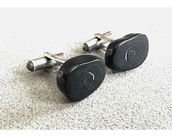 Gemelos vintage de coral negro en plata de ley de mediados de siglo, 0,75" de ancho - Natural