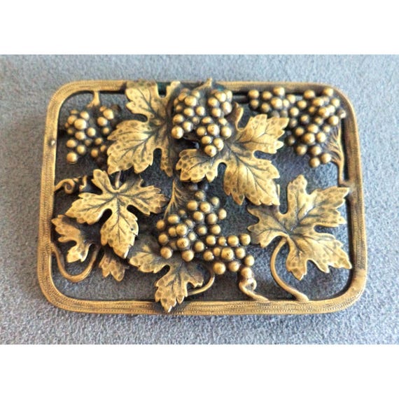 Vtg Grapevine Rectangular SASH BROOCH Detailed Un… - image 2