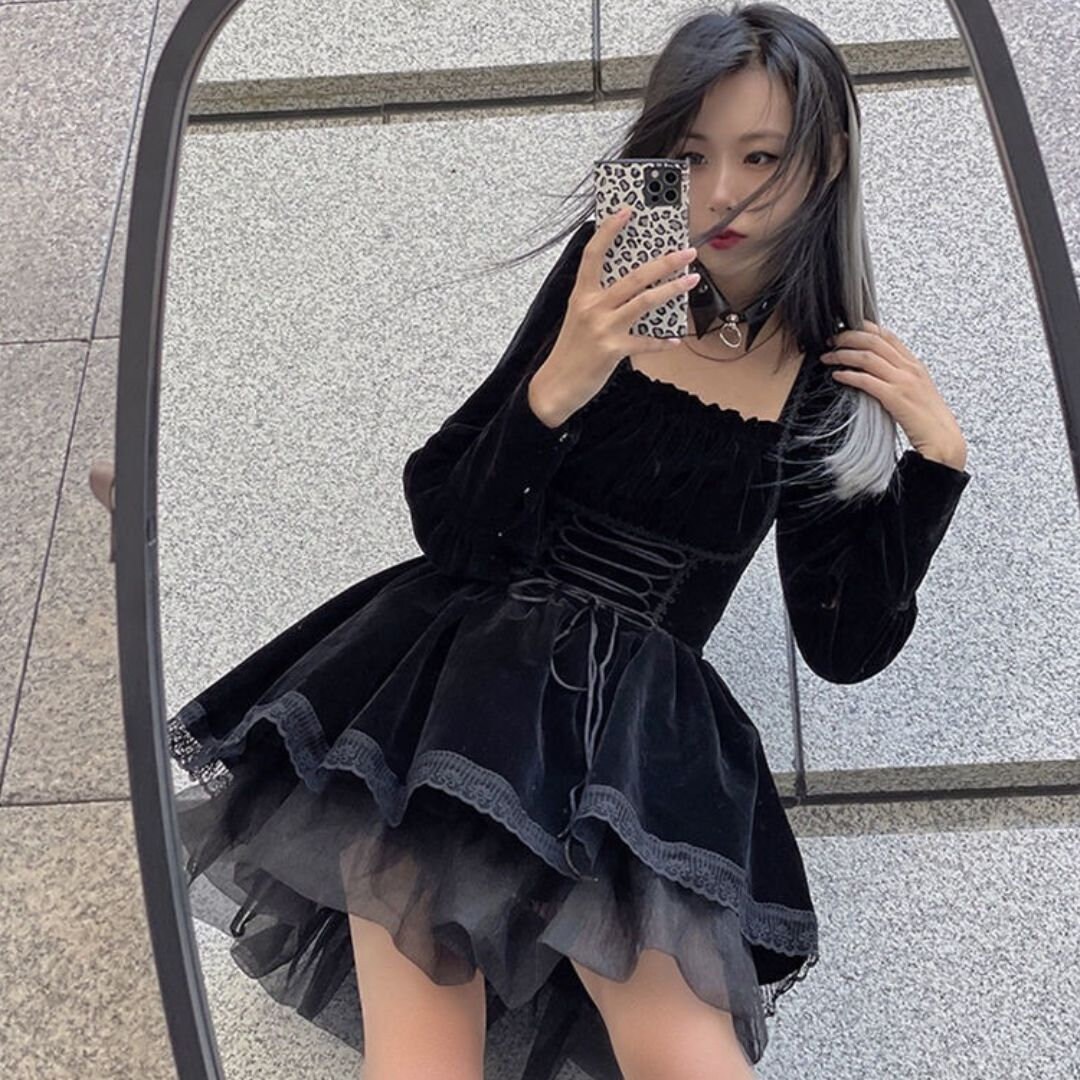 long sleeve short skirt dress
