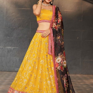 Lehenga Choli semicosido de georgette para ceremonia de recepción tradicional en amarillo - 40983