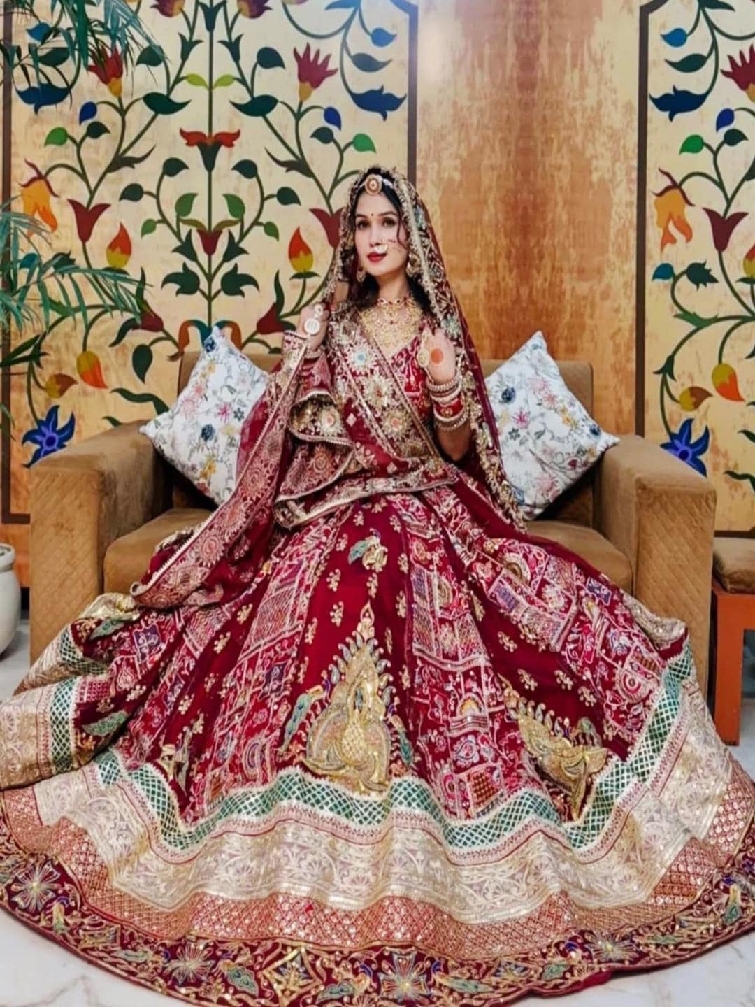 Bride Rajput Womens Dress Maroon Georgette Bridal Poshak: Rajputi Lehenga With Heavy Border Bride Rajput Womens Dress Maroon Georgette Bridal Poshak: Rajputi Lehenga With Heavy Border