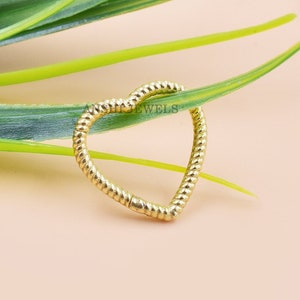 Twisted Enhancer 14K Yellow Gold Heart Lock Woman Mini Heart Clasp Lock Jewelry